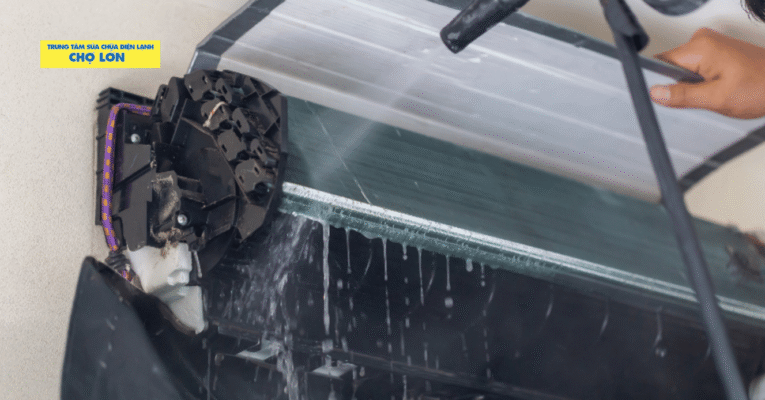 Bảo trì máy lạnh định kỳ Quận 2