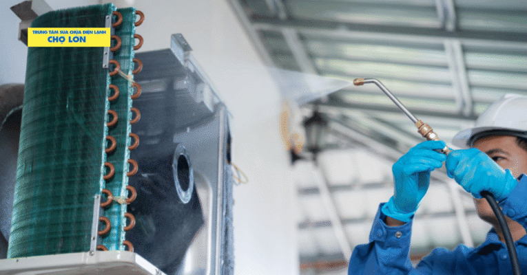 Khách hàng tin tưởng vệ sinh máy lạnh Thủ Đức