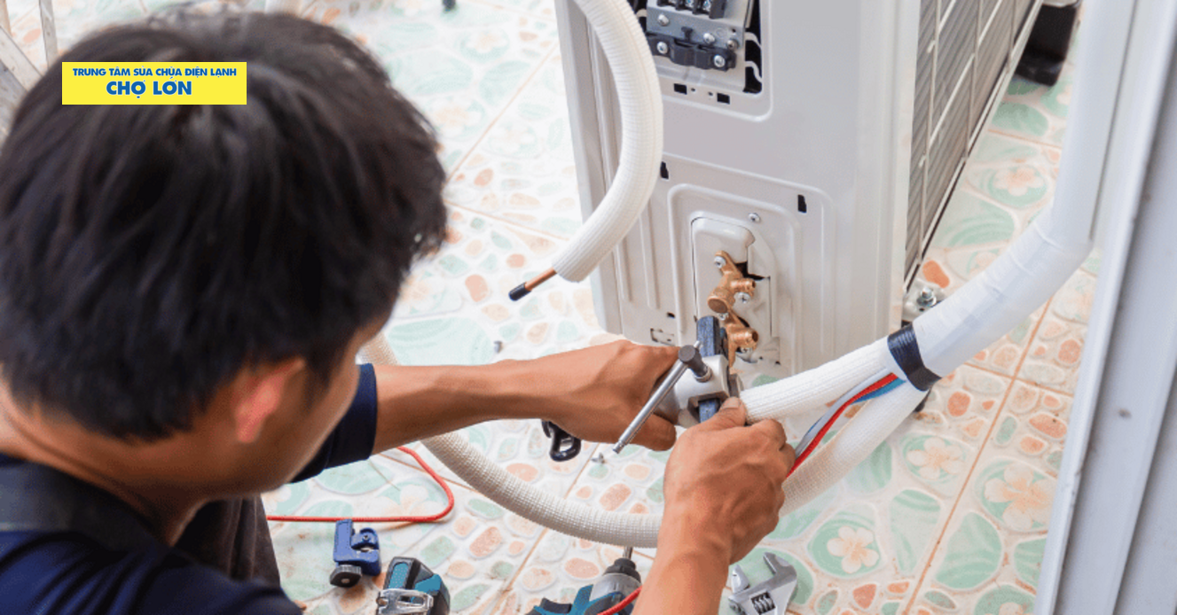 Nạp gas máy lạnh sửa lỗi chảy nước