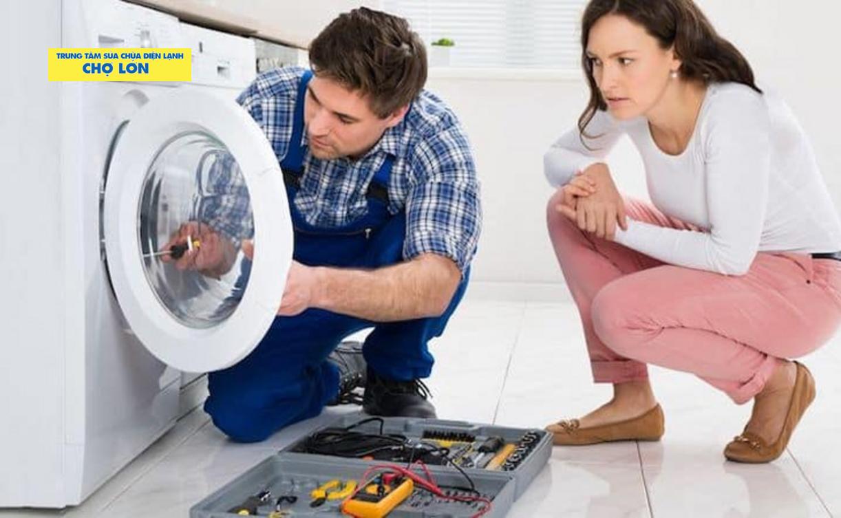 Sửa bo mạch máy giặt Toshiba lỗi E5 hiệu quả tại nhà