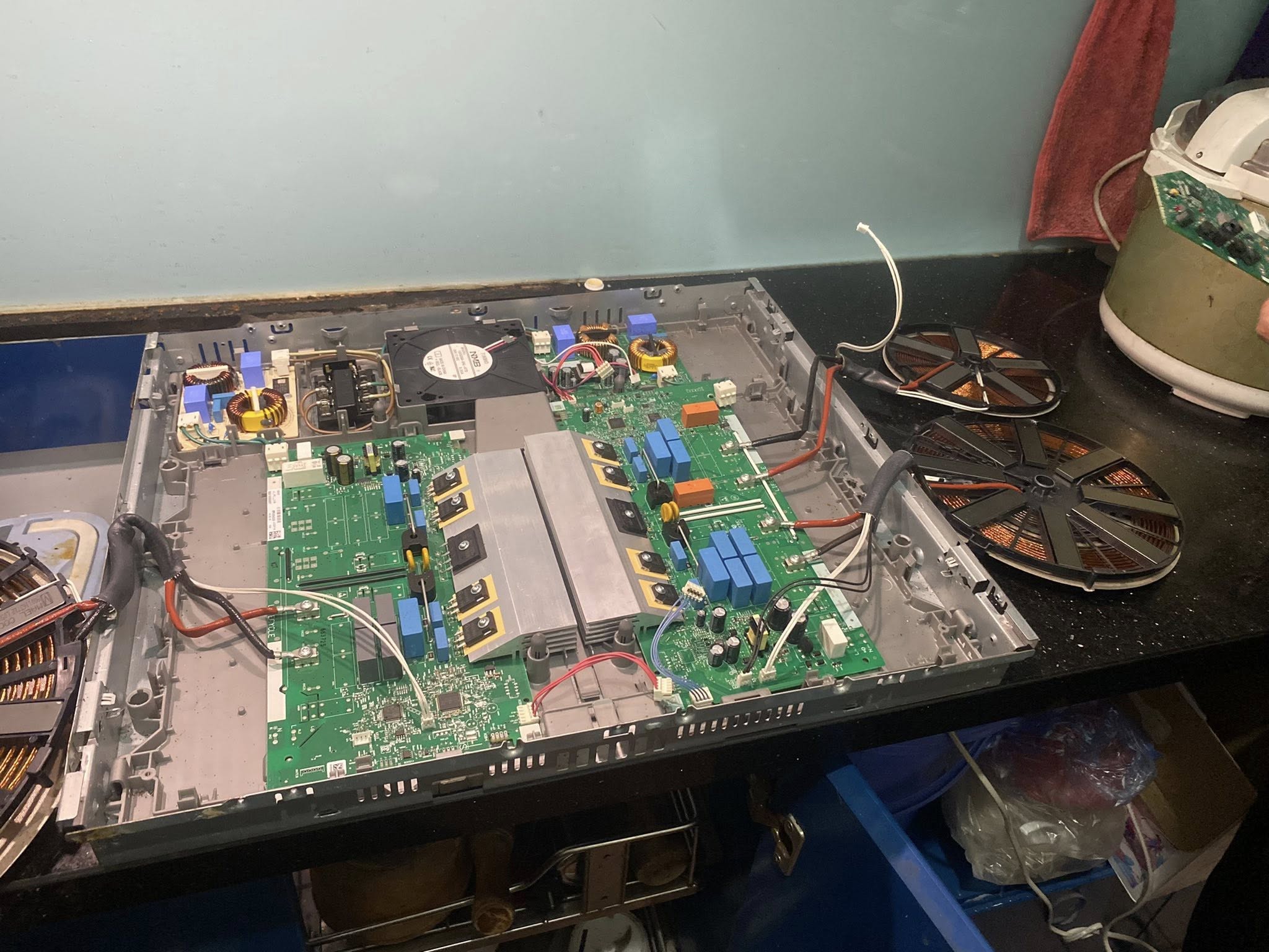 Board mạch inverter máy lạnh tháo ra kiểm tra